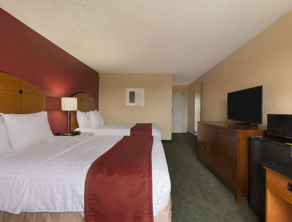 Hotel Baymont By Wyndham Salem Roanoke Area Habitación foto